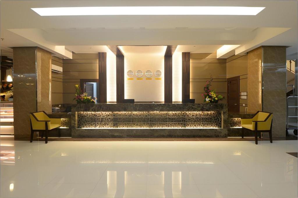 Diversion 21 Hotel Iloilo City Exterior photo