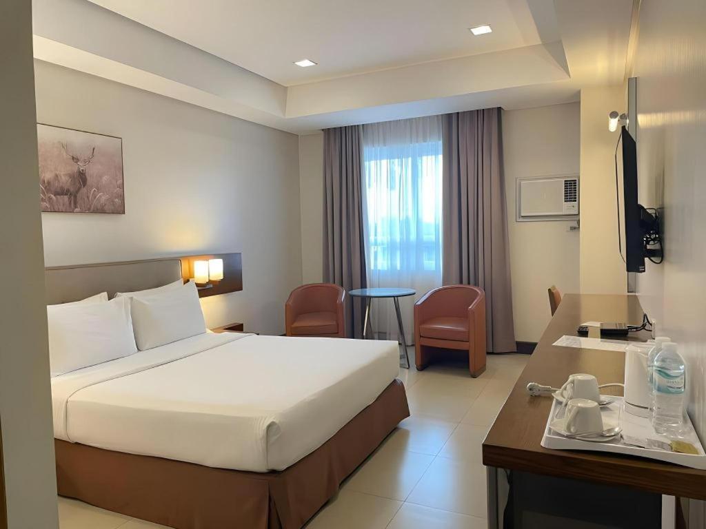 Diversion 21 Hotel Iloilo City Exterior photo